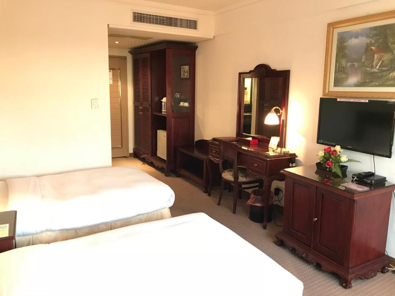 サンライズ ホテル 台南 エクステリア 写真